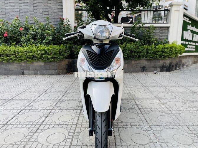 Honda Vision 110 2021 Trắng xe đẹp zin như mới