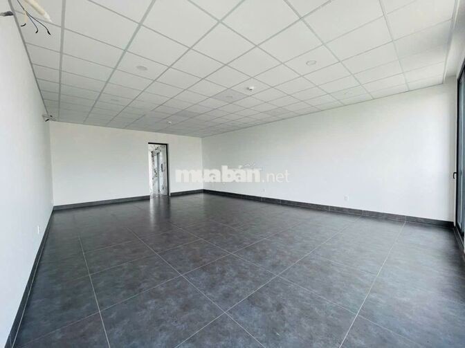 VĂN PHÒNG MỚI NGAY CHÂN CẦU VƯỢT NHÀ GA T3