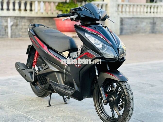 Honda Air Blade 125 2015  chính chủ xe đẹp êm ái 