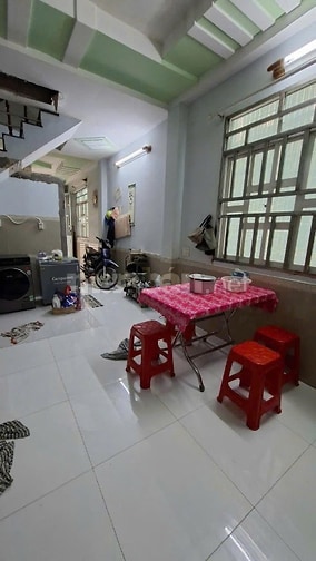 Nhà 1 trệt 2 lầu 2 mặt tiền 6m và 3.5m hẻm xe hơi vào nhà