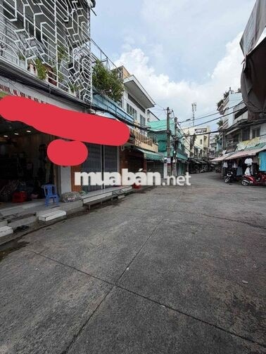 BÁN NHÀ GẤP Mặt tiền chợ ,giá 7🧄700 (HH1%)