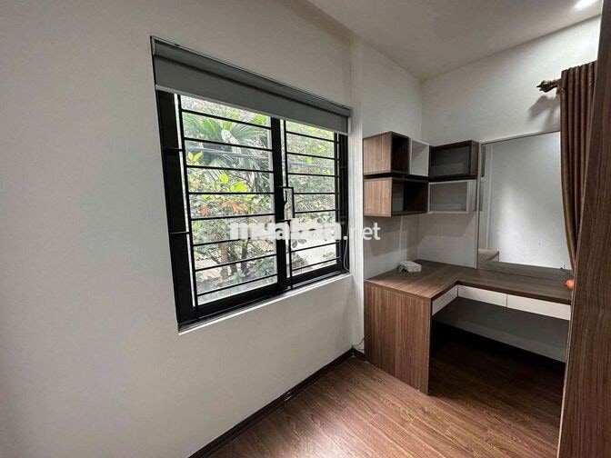  PHỐ TRẠM –NHÀ 5 TẦNG FULL ĐỒ, Ô TÔ 7 CHỖ VÀO CỬA – CHỈ 10 TRIỆU/THÁNG