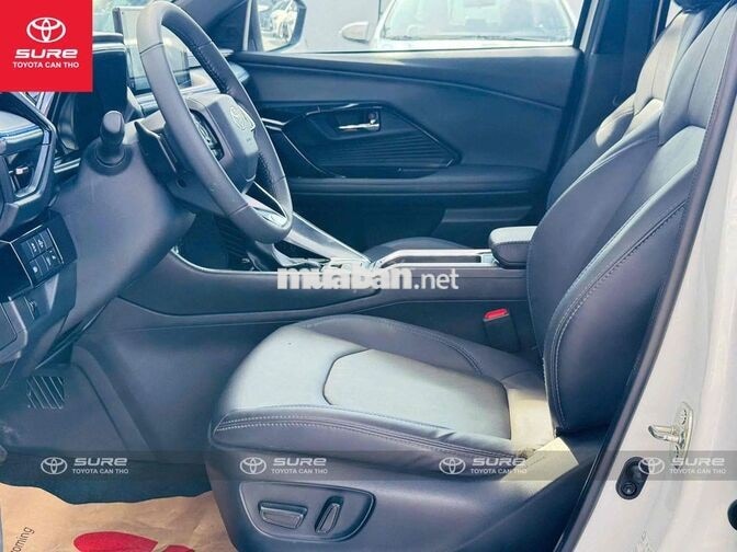 Toyota Yaris Cross SUV 2024 siêu lướt