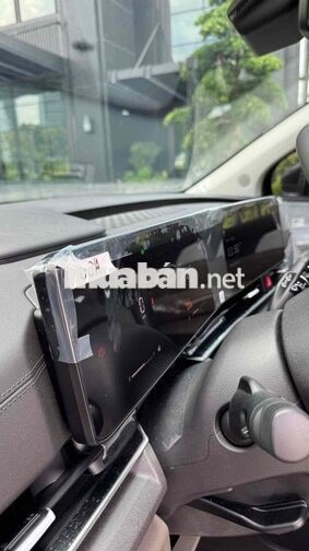 Kia Carnival Luxury 2025 chạy 4000km zin đét mới