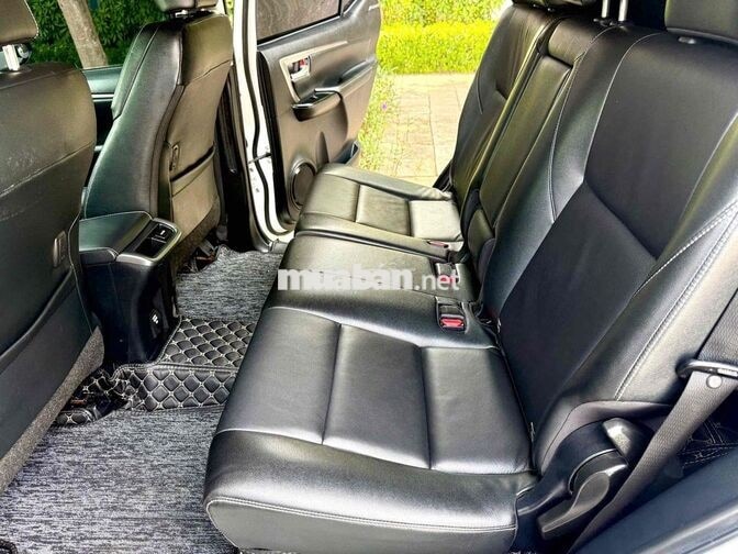 Toyota Fortuner 2022 AT full dầu 7 chỗ cực đẹp