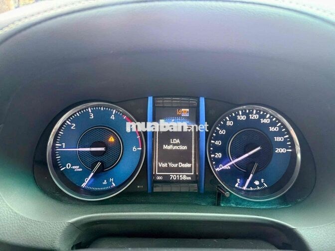 Toyota Fortuner 2022 AT full dầu 7 chỗ cực đẹp