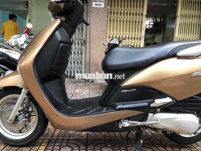 Honda Lead 2011 Vàng đồng