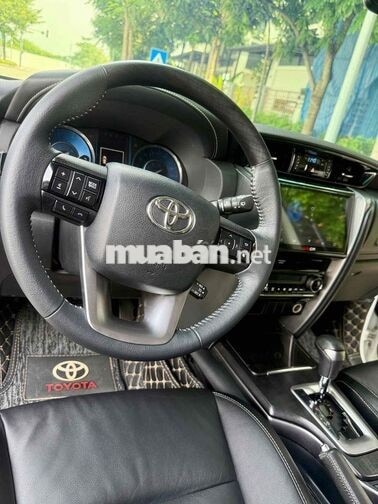 Toyota Fortuner 2022 AT full dầu 7 chỗ cực đẹp
