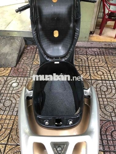 Honda Lead 2011 Vàng đồng
