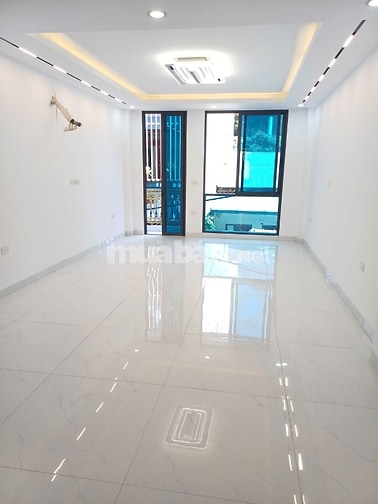 Chính chủ cần bán nhà đẹp mới xây phố Nguyễn Văn Trỗi, Mỗ Lao, Hà Đông
