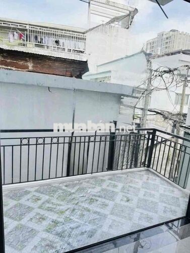 CHỈ HƠN 4 TỶ CÓ NGAY NHÀ TT  BÌNH THẠNH -40m2- GIÁP Q1 – SÁT HẺM Ô TÔ