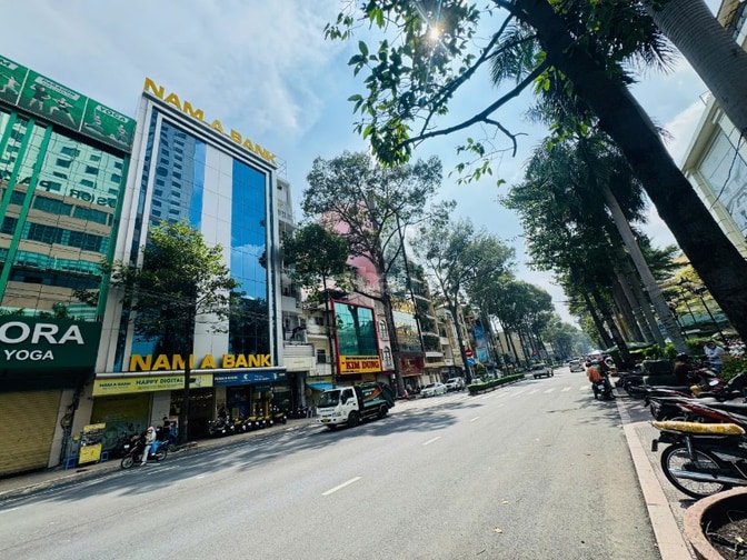 Cho thuê nhà mặt tiền số 9-9bis An Dương Vương, phường An Đông, HCM