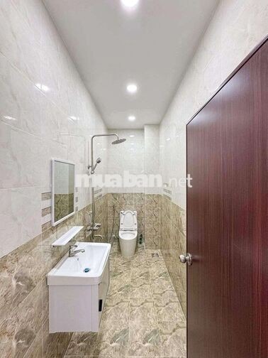 NHÀ 4 PHÒNG NGỦ KDC PHƯỚC KIẾN TẦM VU GẦN CẦU TRẦN HOÀNG NA