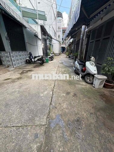Âu Dương Lân 4 Tầng Cách MT Tạ Quang Bửu 20m , DTSD;245m Sổ Hồng