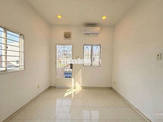 M 329/ NHỈNH 2 TỶ / BẠCH ĐẰNG / 3 TẦNG/ 2PN/ 3 WC/ SHR