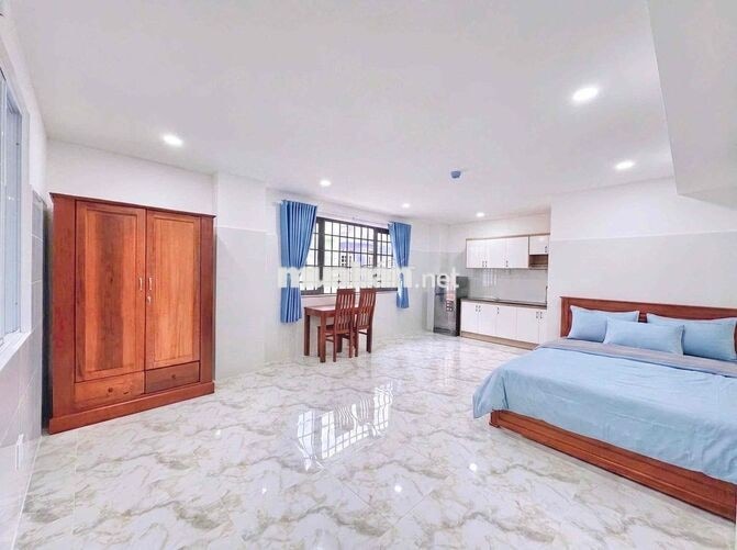 CHO THUÊ PHÒNG XINH THANG MÁY NGAY CẦU CHỮ Y Q5