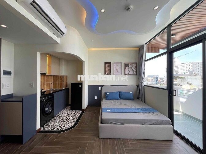 Studio Cửa Sổ Trời Full Nội Thất Có Bếp Từ  Ngay Phạm Văn Bạch