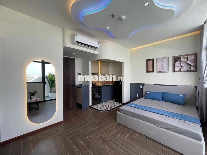 Studio Cửa Sổ Trời Full Nội Thất Có Bếp Từ  Ngay Phạm Văn Bạch