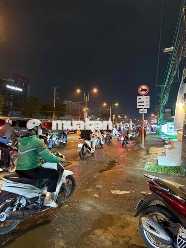 cho thuê mặt bằng lớn, dài hạn tại BMT