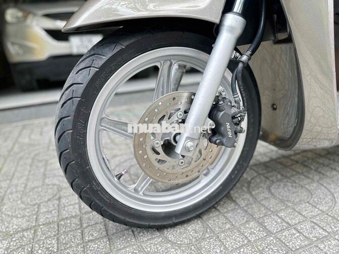 Honda SH 125 mẫu Ý Nâu