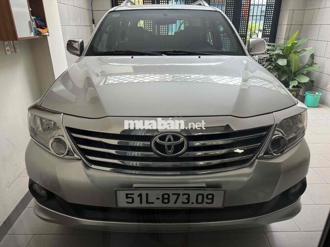 Toyota Fortuner 2.7V 2012 Xăng Tự động Bạc