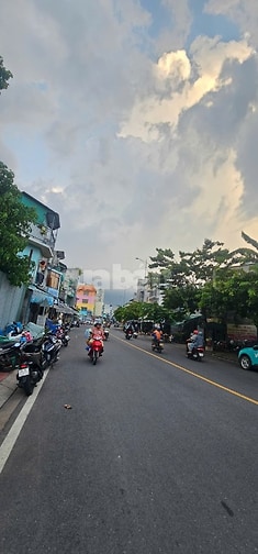 Bán nhà Quận 11 chỉ 1 tỷ 480 hoa hồng 30 triệu anh chị.
