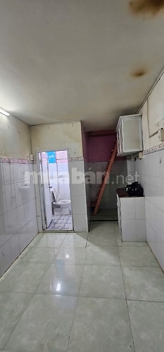 Bán nhà Quận 11 chỉ 1 tỷ 480 hoa hồng 30 triệu anh chị.