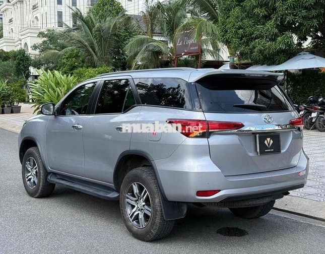 Toyota Fortuner 2022 2.4L
