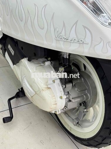 Piaggio Vespa Justin Bieber 150CC Trắng 2022 NEW
