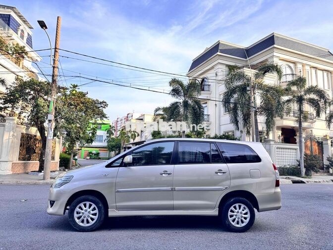 Toyota Innova 2013 - số sàn