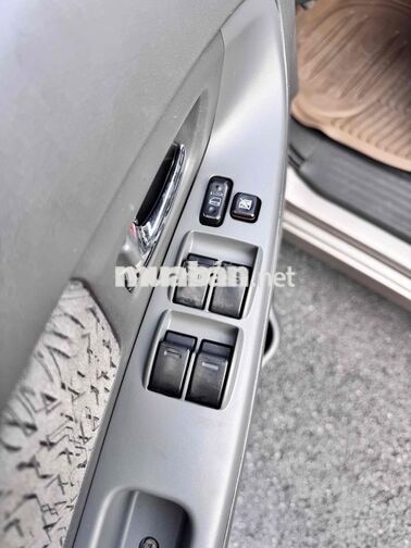 Toyota Innova 2013 - số sàn