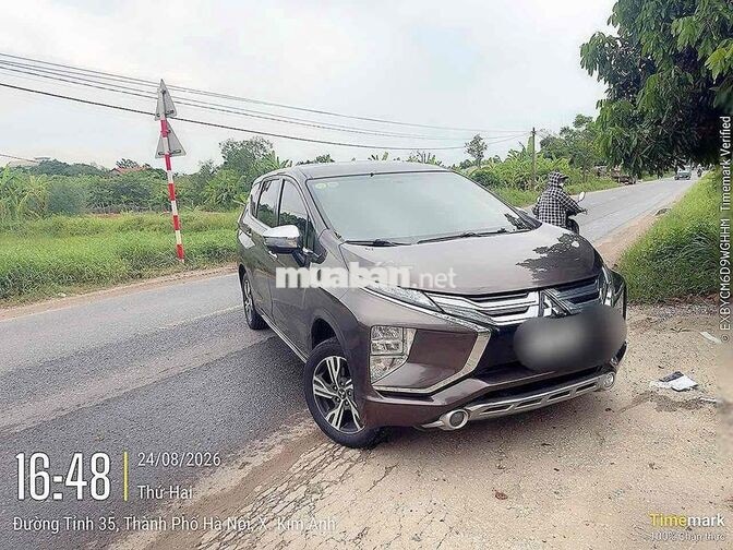 Mitsubishi Xpander 7 chỗ màu Nâu