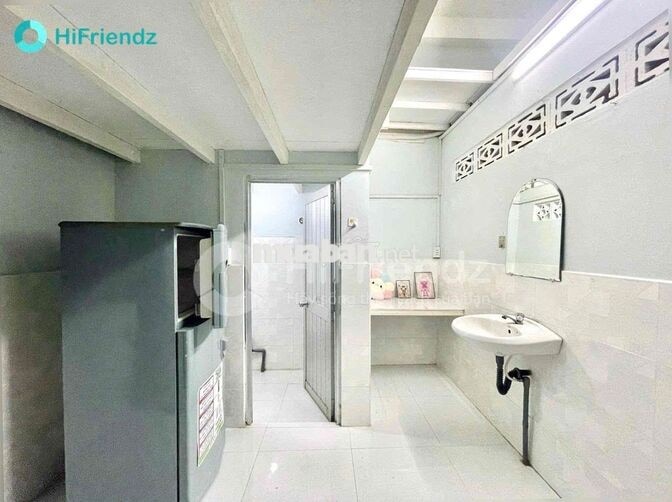 PHÒNG CÓ GÁC CAO 2M MÁY LẠNH TỦ LẠNH NGAY TÂN HƯƠNG TÂN PHÚ