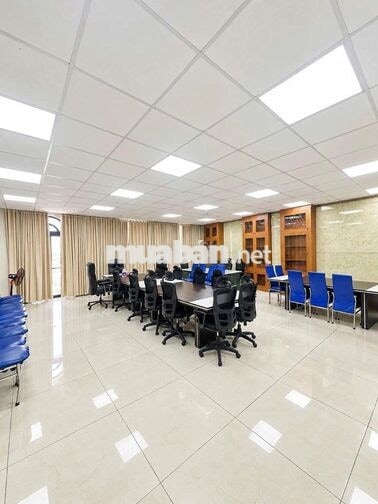 CHO THUÊ BUILDING 1.400M2 SỬ DỤNG MẶT TIỀN TRẦN QUANG DIỆU QUẬN 3