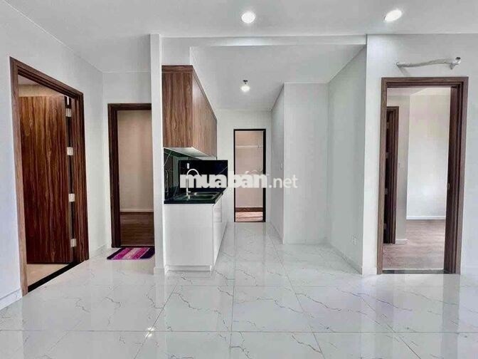 CĂN 2PN CÓ BANCOL DT 64m2 ĐANG NGỘP TẠI CC OPAL SKYLINE