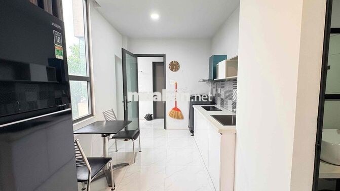 CHO THUÊ CĂN HỘ 1PN BALCONY 40m2 VIEW BỜ KÈ HOÀNG SA CỰC CHILL