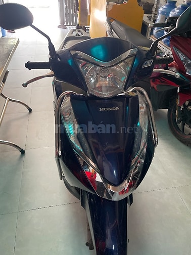 Xe Lead 125cc 2015 đã đi được 70km hơn rùi ạ
