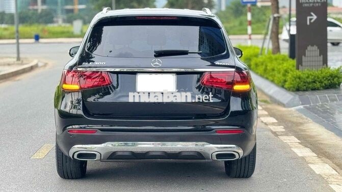 GLC 200 4matic 2020 Đen/Kem 6 vạn km siêu mới đep