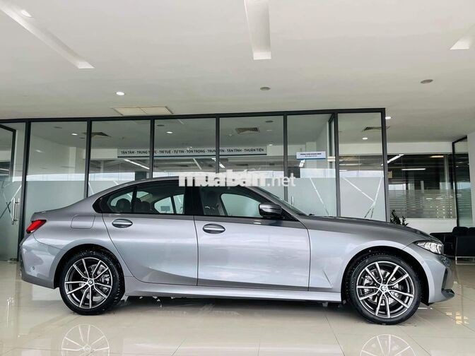 BMW 320i Sportline New 100% - 450tr nhận xe ngay!