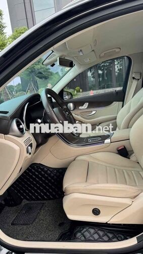 GLC 200 4matic 2020 Đen/Kem 6 vạn km siêu mới đep