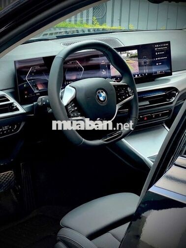 BMW 320i Sportline New 100% - 450tr nhận xe ngay!