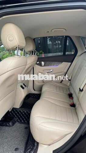 GLC 200 4matic 2020 Đen/Kem 6 vạn km siêu mới đep