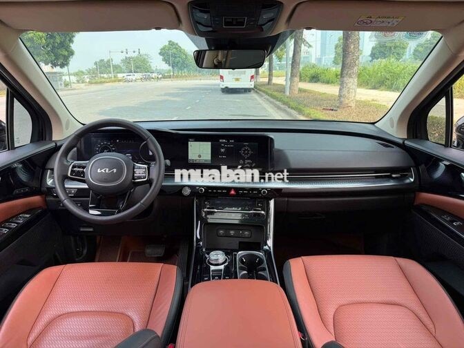 Kia Carnival Signature 2.2D 2024 Xanh 3 vạn km