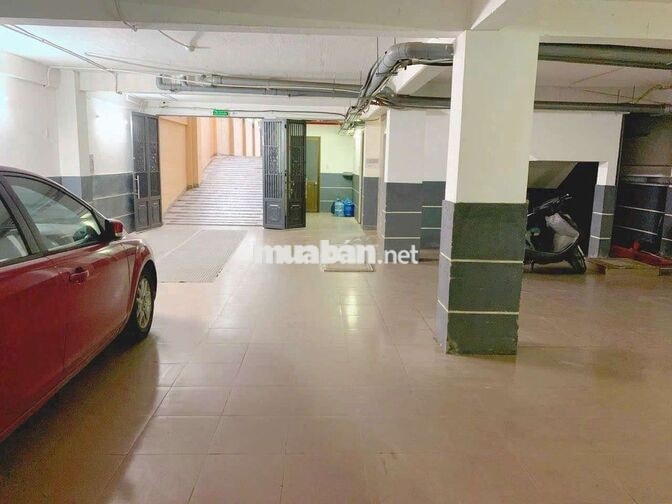 Khách sạn 26 phòng, 7 tầng, có thang máy, phòng lớn tại Quận 12