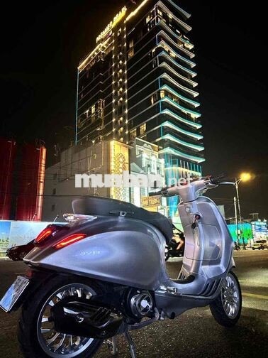 Vespa Sprint 2016 Bạc porsche