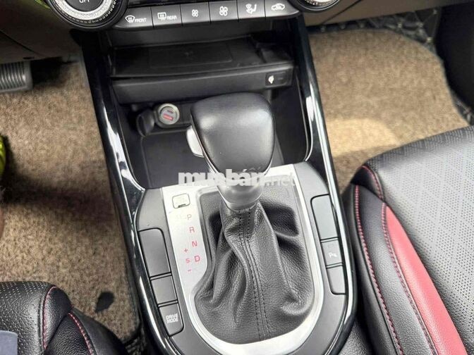 Kia Cerato 2019 2.0 pre Số tự động Đỏ
