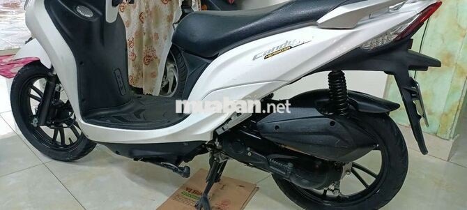 Kymco Candy Hi Trắng