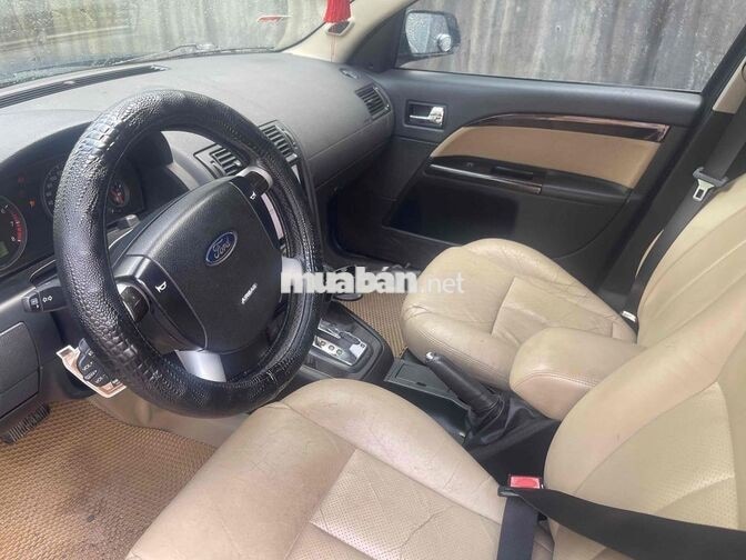 Ford Mondeo V6 2004 Xanh