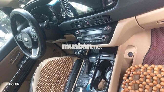 Kia Sedona 7 chỗ Nâu Xe gia đình