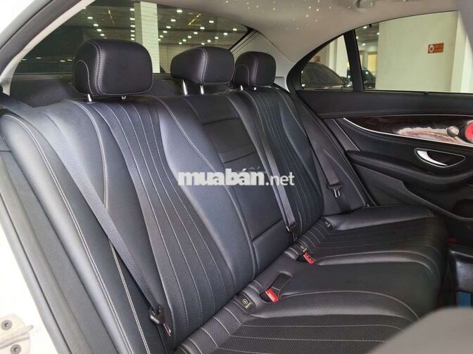 Mercedes E200 Exclusive V1 lướt 32.000km cực đẹp